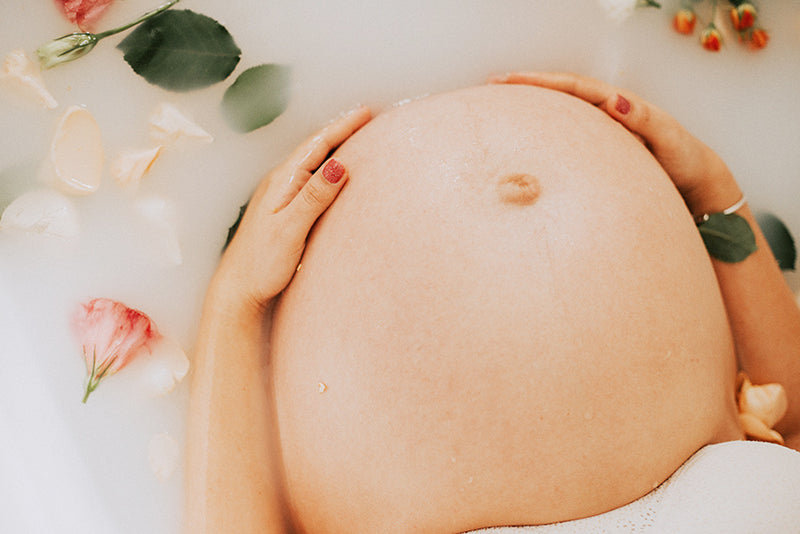 A Guide to Using Essential Oils During Pregnancy